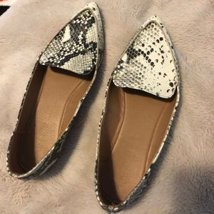 Snakeprint Flats